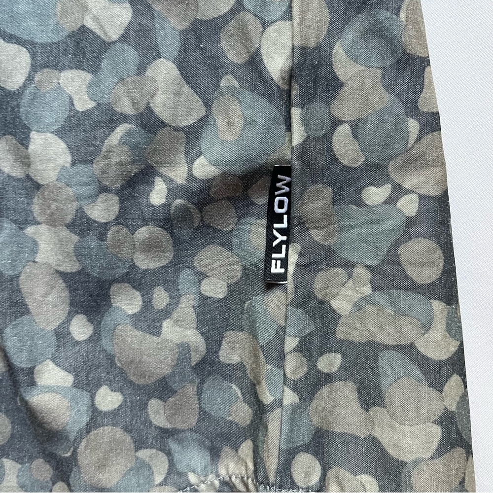 Gray Patterned Men's Casual Button Down Shirt - image 4